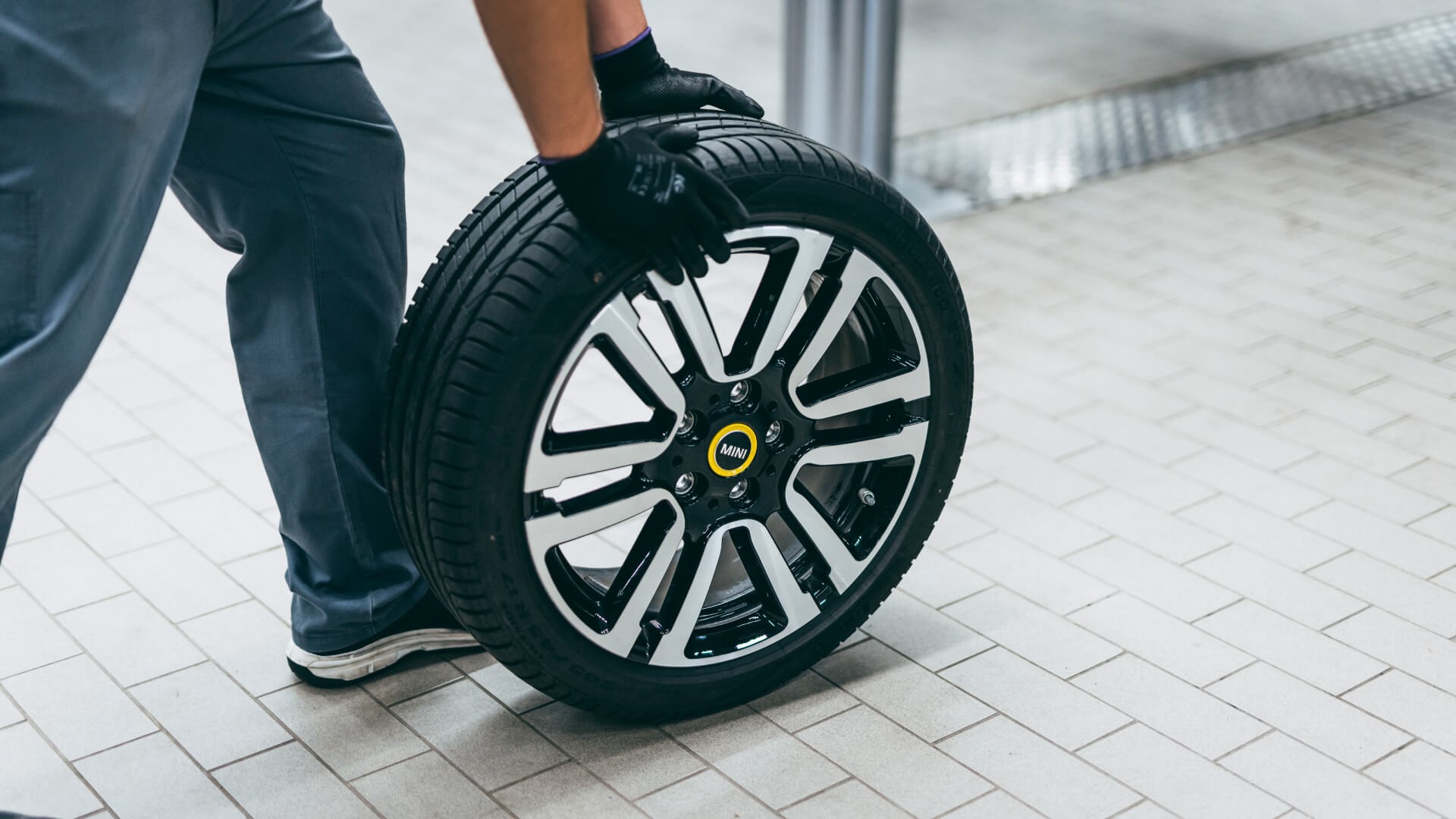 Accessoires Mini - service - changement de roue